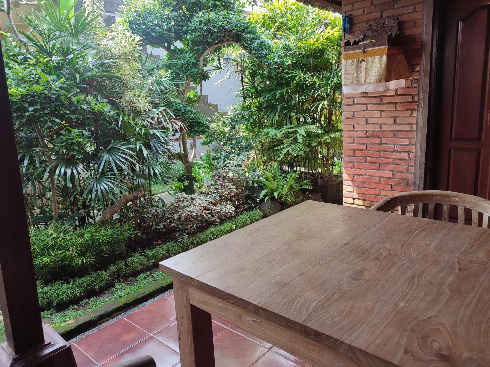 Bhuana Shanti Homestay Убуд Номер фото